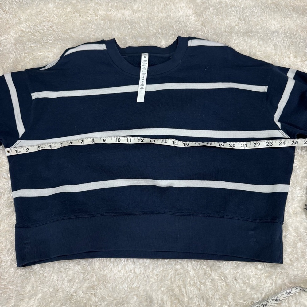 Lululemon Perfectly Oversized Cropped Crew Sweatshirt True Navy White Stripe 8 - Picture 5 of 13
